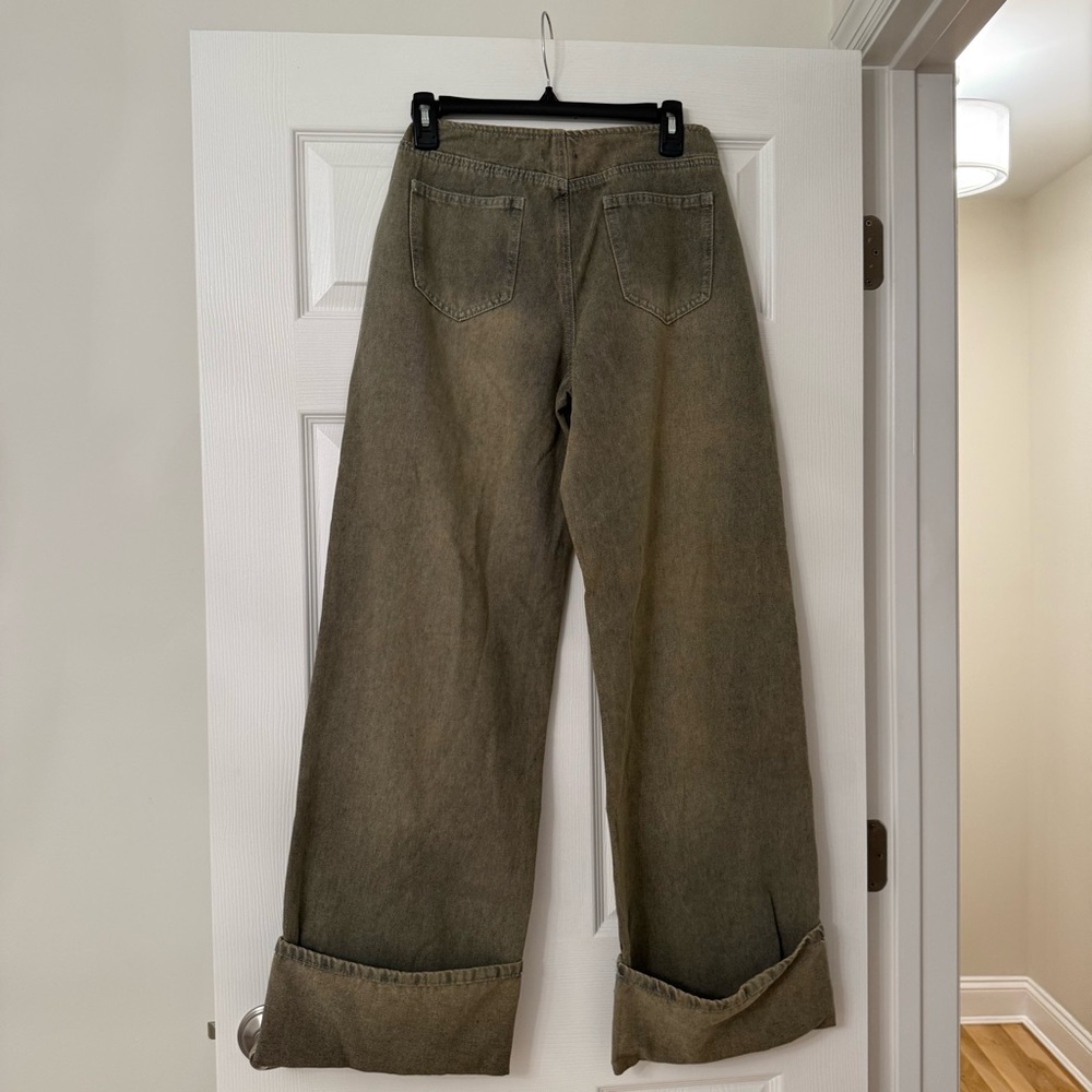 Boohoo Turn Up Cuff Wide Leg Jean - Picture 6 of 11